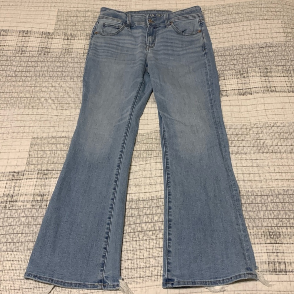 American eagle size 8 short kick boot next level stretch blue jeans